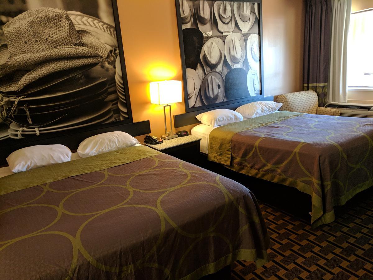 Super 8 By Wyndham Houston/Willowbrook Hwy 249 Eksteriør billede